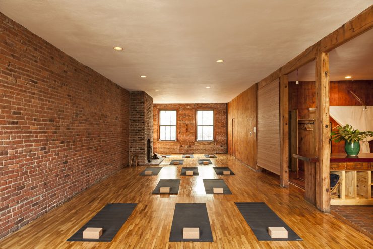 ashtanga-yoga-in-new-york-city-new-vibe
