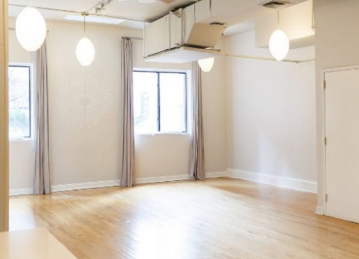 yoga-studios-in-new-york-mangoh